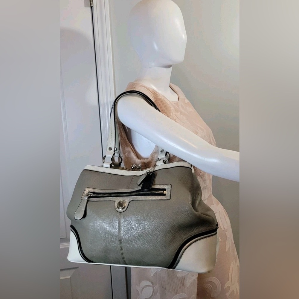 Coach Laura Spectator Satchel Tote Bag Gray White Leather 3 Compartments - Picture 2 of 16